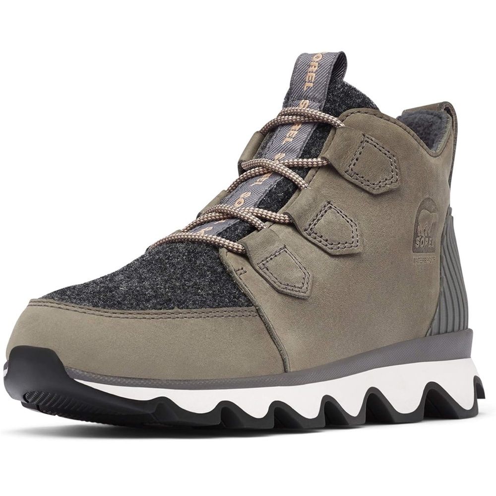 Sorel Winter Boots in Gray and Green